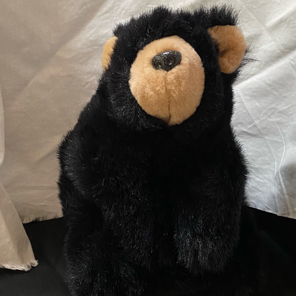 2002 Fancy Zoo Black Bear Realistic Lifelike Puppet 1 Owner Clean Vintage Plush.
